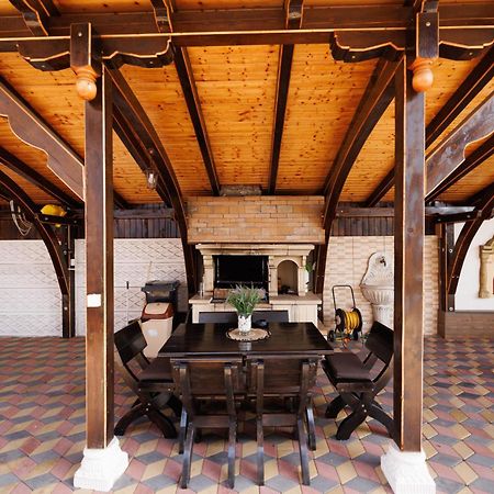Vila Adr Petresti Ngoại thất bức ảnh