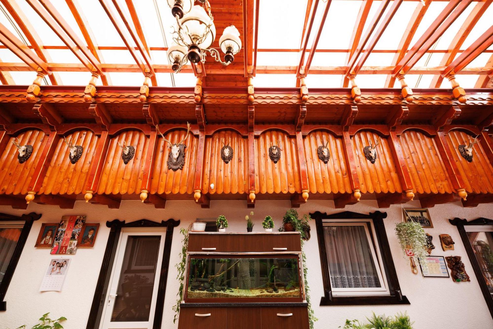 Vila Adr Petresti Ngoại thất bức ảnh