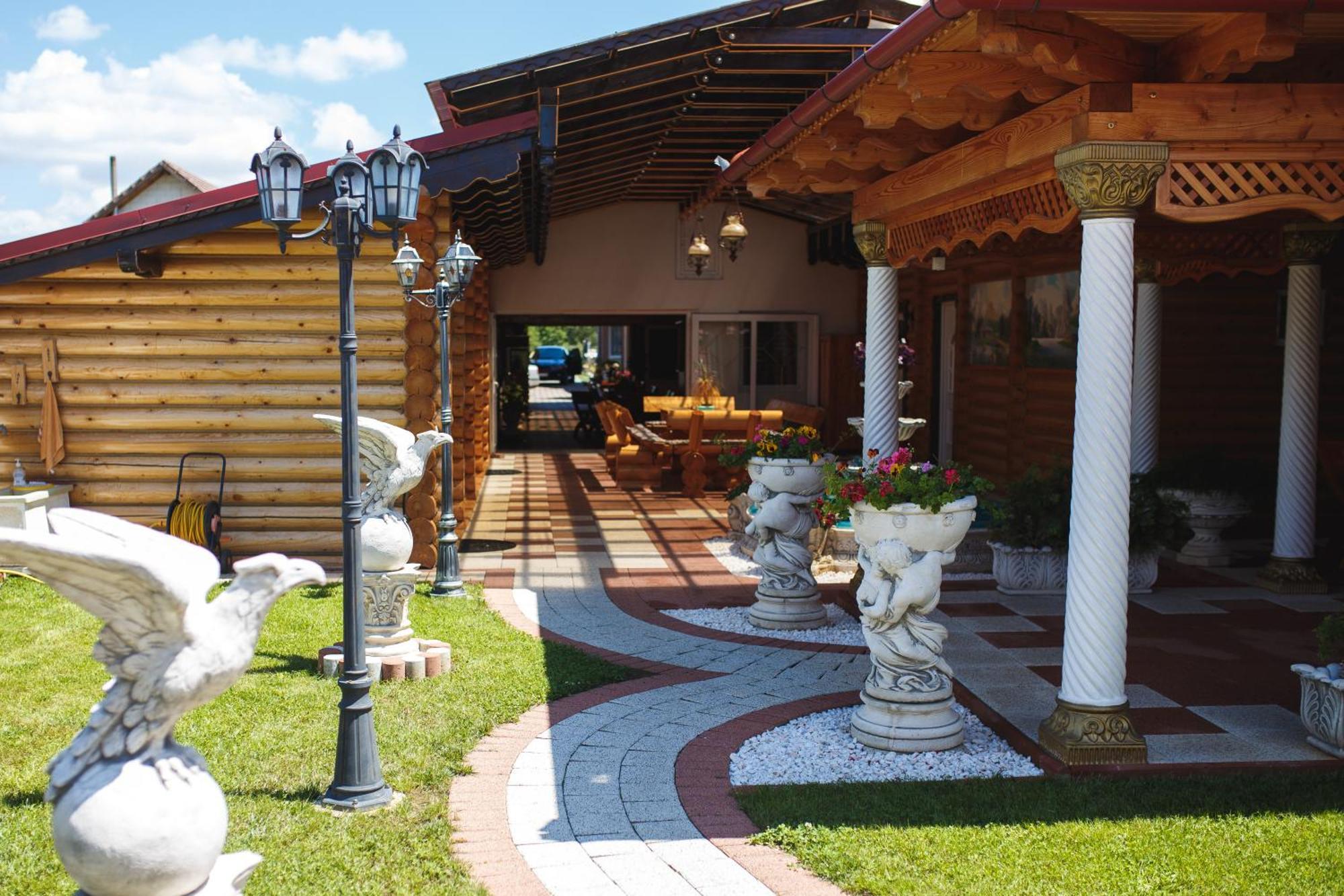 Vila Adr Petresti Ngoại thất bức ảnh